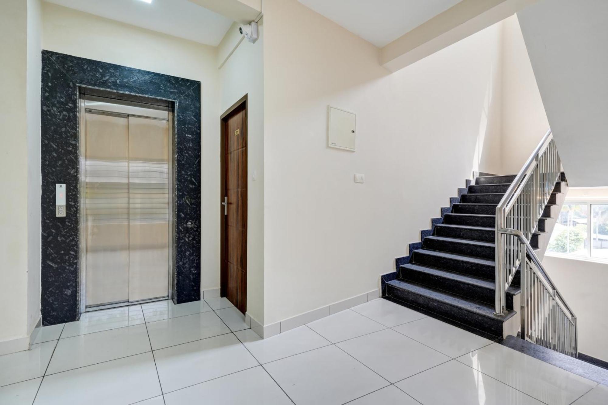 Gypsy Hotel Cusat Kochi Zewnętrze zdjęcie