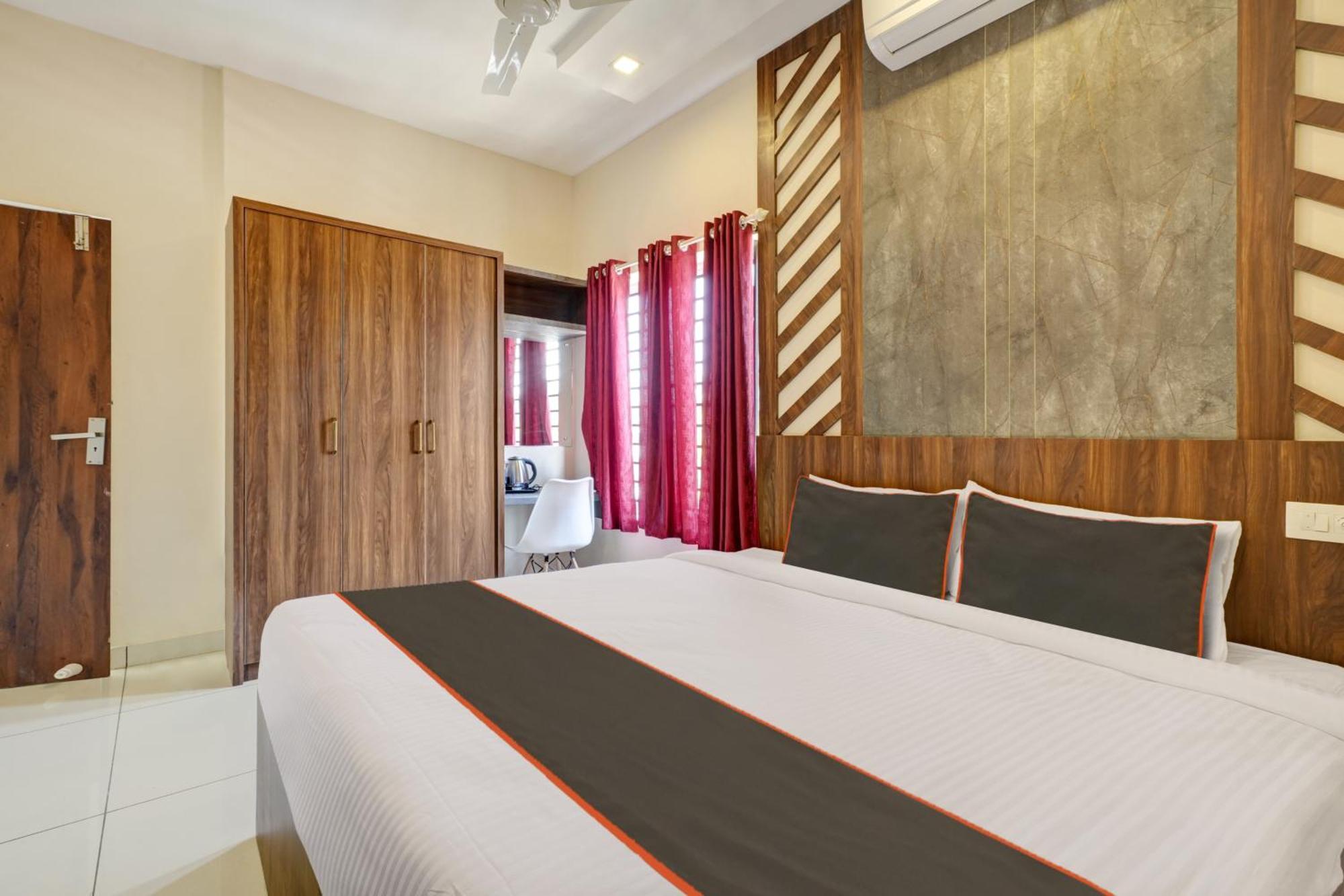 Gypsy Hotel Cusat Kochi Zewnętrze zdjęcie
