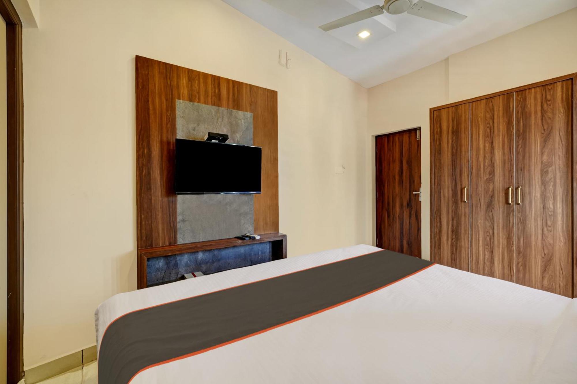 Gypsy Hotel Cusat Kochi Zewnętrze zdjęcie