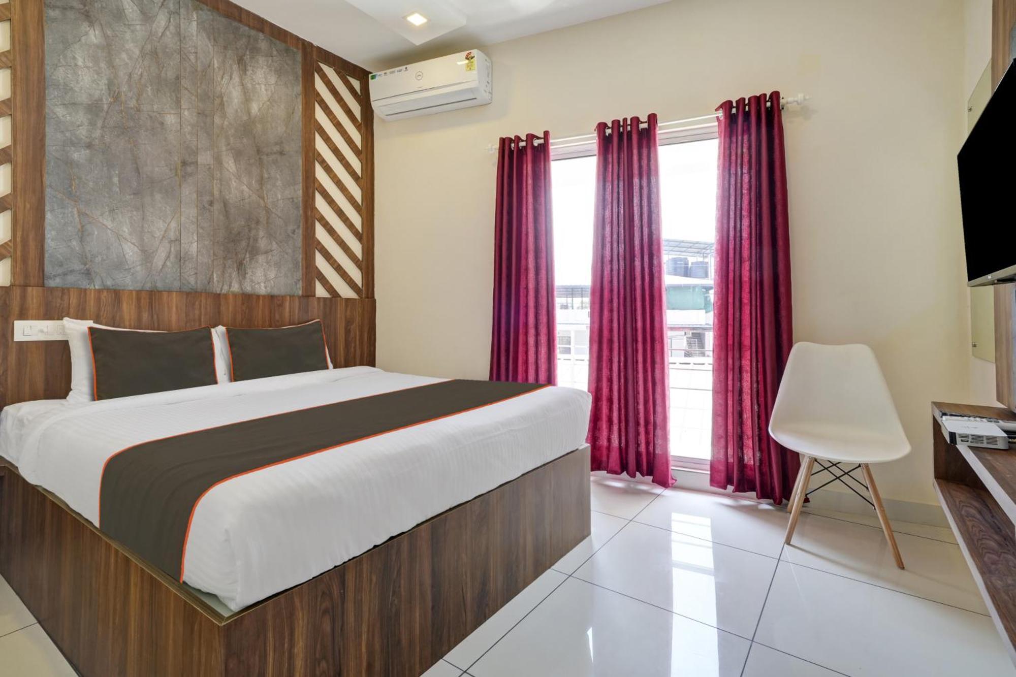 Gypsy Hotel Cusat Kochi Zewnętrze zdjęcie